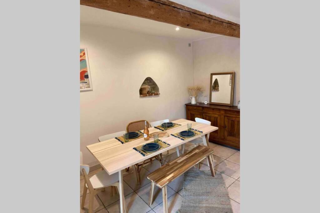 Superbe Appartement En Pierre Fraichement Renove Bernis Eksteriør billede