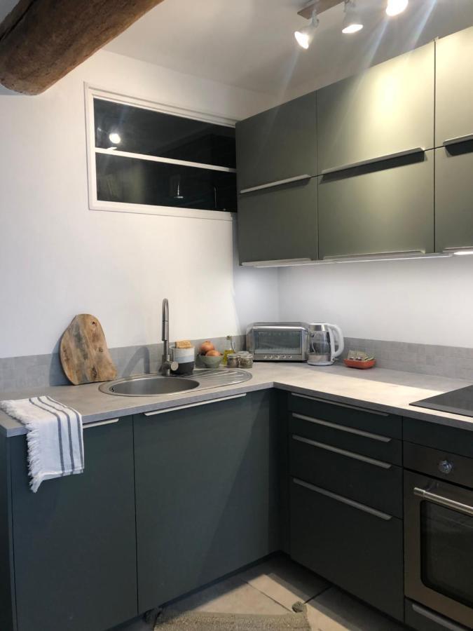 Superbe Appartement En Pierre Fraichement Renove Bernis Eksteriør billede